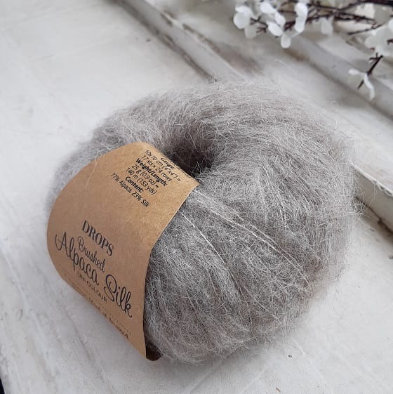 DROPS Brushed Alpaca Silk (02 светло-серый)
